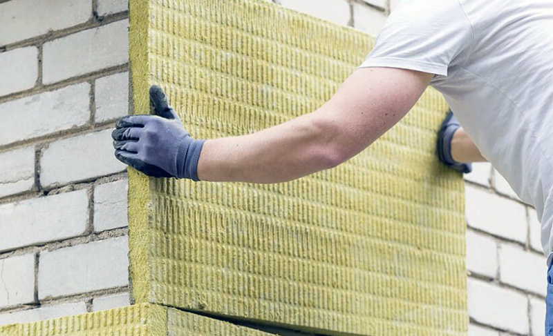 Чем утеплить кирпичный дом?