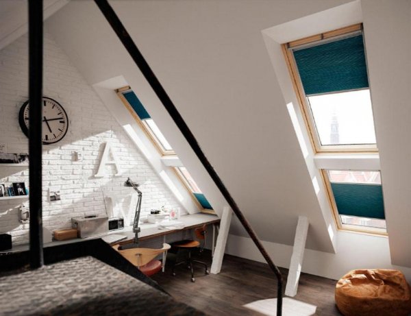 Зачем нужны мансардные окна?